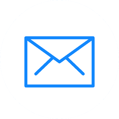 Przedstawienie samochodu transportu osób niepełnosprawnych zapewniającego komfortowe i bezpieczne przewozy medyczne dla osób z różnymi potrzebami.